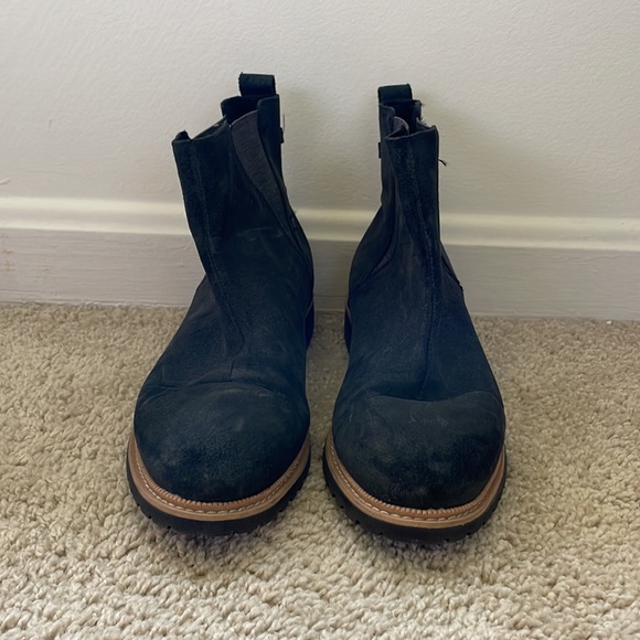 Toms suede black Chelsea boots. Women’s size 8.5 - Picture 3 of 3